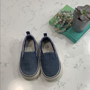 Baby Gap Size 6 Denim Slip on Sneakers